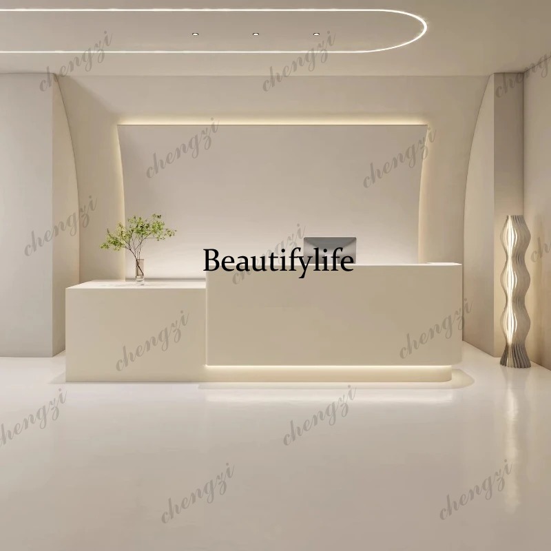 Estetyczne lady recepcyjne PPP – Office Furniture Company recenzja i cena