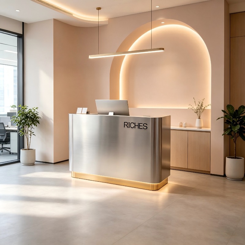 Biurko recepcyjne włoskiej fir – Office Furniture Company recenzja i cena