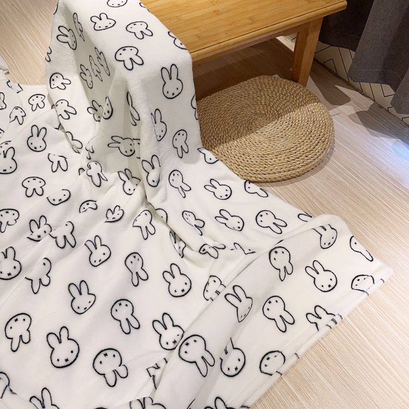 Uroczy kocyk Miffy z flaneli,  – Office Supply Cart recenzja i cena